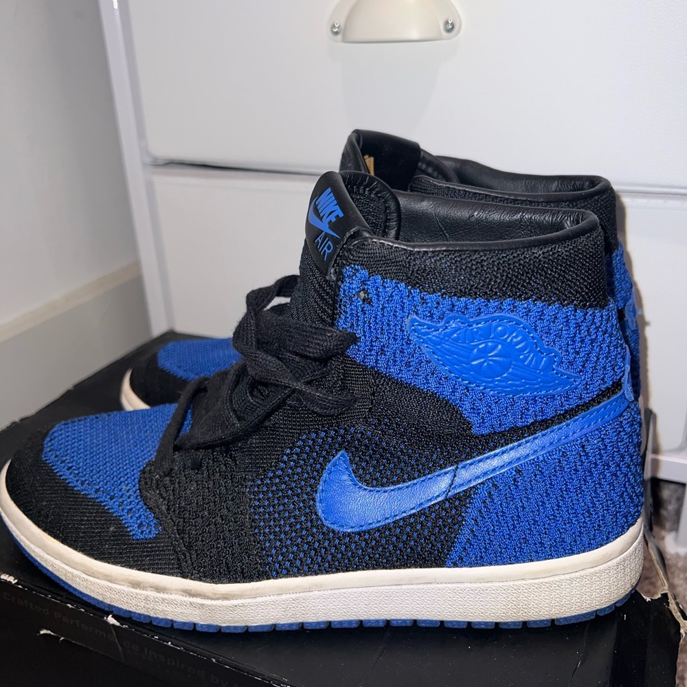 Jordan 1 Retro High OG Flyknit Royal 2017 7Y - Picture 3 of 5